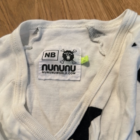 Newborn onsie - Picture 2 of 5